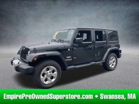 Used 2015 Jeep Wrangler Unlimited Sahara w/ Connectivity Group AWD/4WD image 1