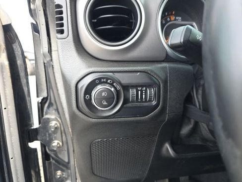 Used 2021 Jeep Gladiator Sport AWD/4WD image 20