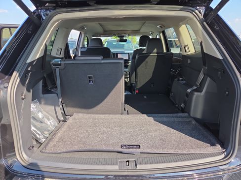 New 2026 Volkswagen Atlas SE image 7