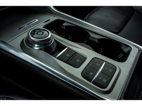 Used 2024 Ford Explorer Limited image 26