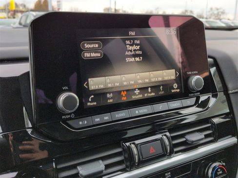 New 2025 Nissan Pathfinder SV image 12