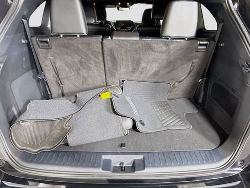 Used 2023 Toyota Highlander XSE FWD image 26