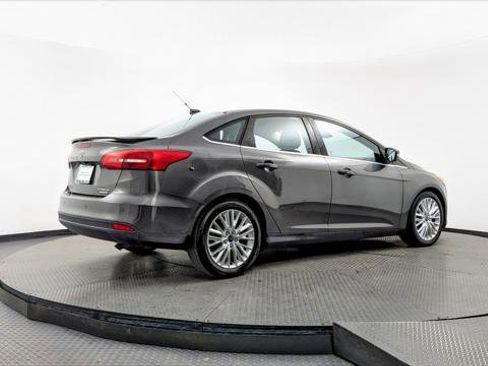 Used 2016 Ford Focus Titanium w/ Titanium Technology Package image 8