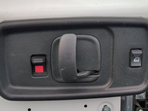 Used 2022 Chevrolet Express 2500 Extended w/ Driver Convenience Package image 21