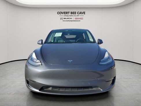 Used 2021 Tesla Model Y Long Range image 2