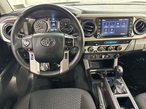 Used 2023 Toyota Tacoma SR5 AWD/4WD image 35