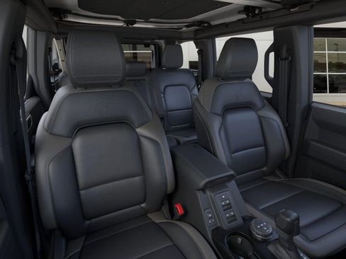 New 2026 Ford Bronco Outer Banks AWD/4WD image 14