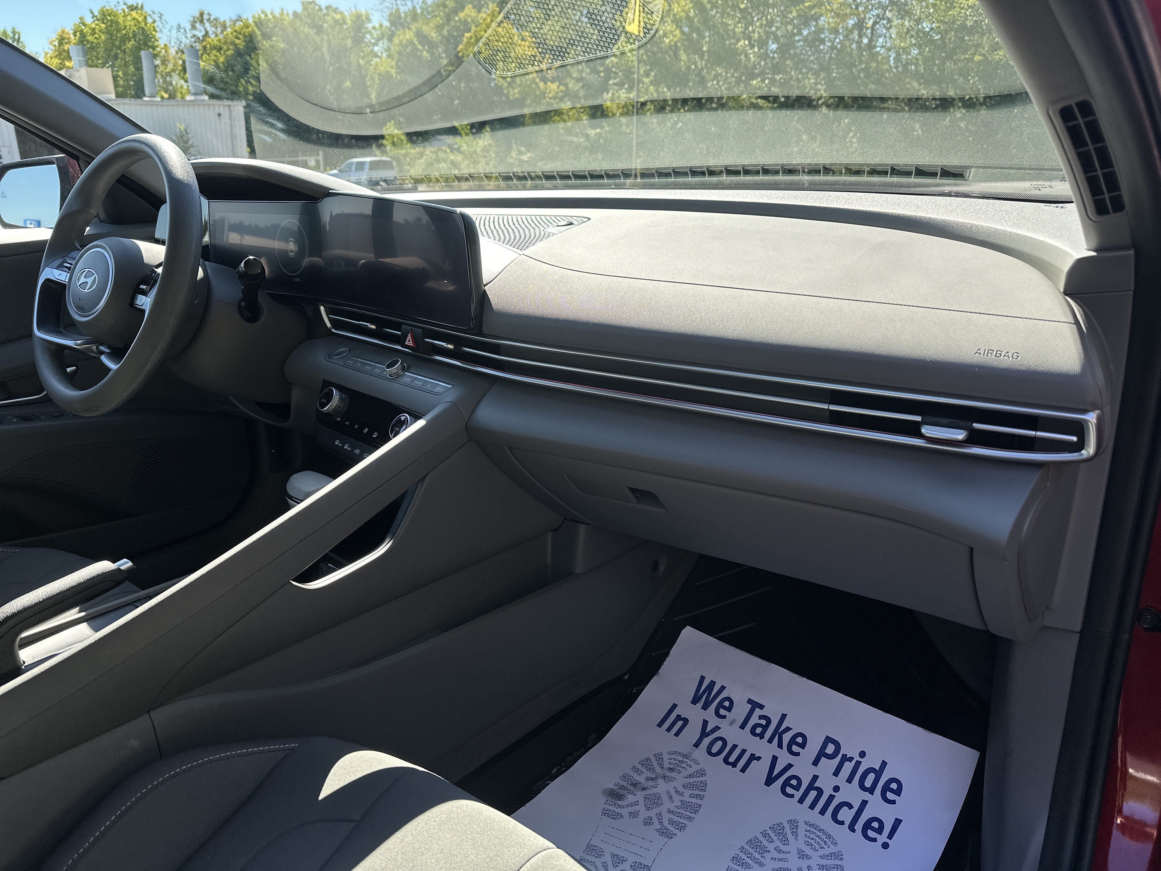 Certified 2024 Hyundai Elantra SEL FWD image 27