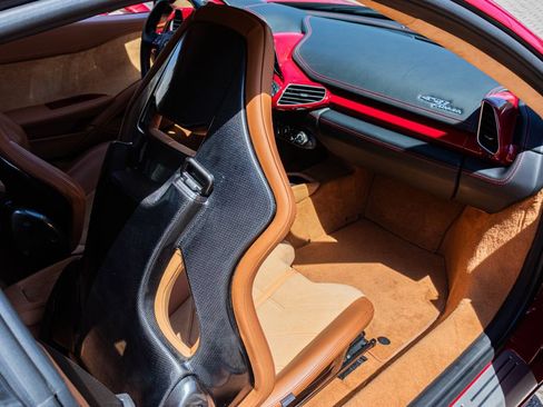 Used 2013 Ferrari 458 Italia Coupe RWD image 55