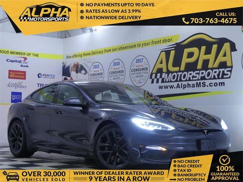 Used 2021 Tesla Model S Plaid image 1
