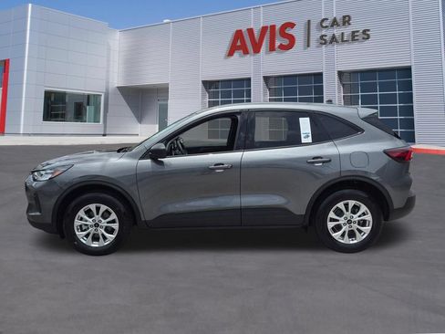 Used 2025 Ford Escape Active AWD/4WD image 11