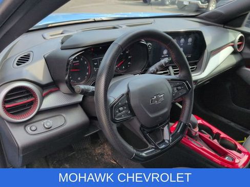 Used 2024 Chevrolet Trax RS w/ Driver Confidence Package FWD image 9