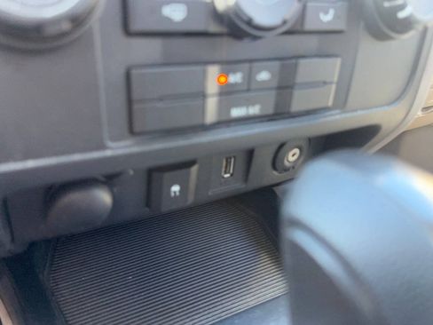 Used 2010 Ford Escape XLS FWD image 30