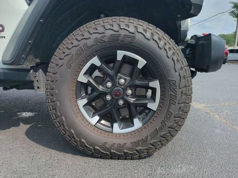 Used 2026 Jeep Gladiator Rubicon AWD/4WD image 11