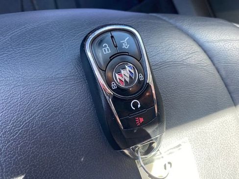 Certified 2020 Buick Enclave Essence w/ Sound and Sites Package FWD image 27