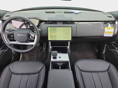 New 2026 Land Rover Range Rover Long Wheelbase SE AWD/4WD image 9