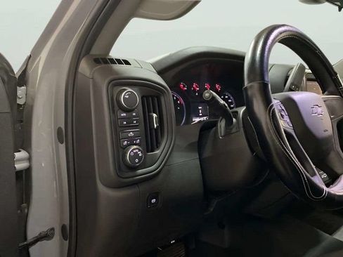 Used 2025 Chevrolet Silverado 1500 Custom Trail Boss w/ LPO, Dark Essentials Package AWD/4WD image 26