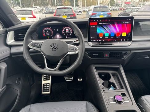 New 2026 Volkswagen Tiguan SE R-Line AWD/4WD image 13