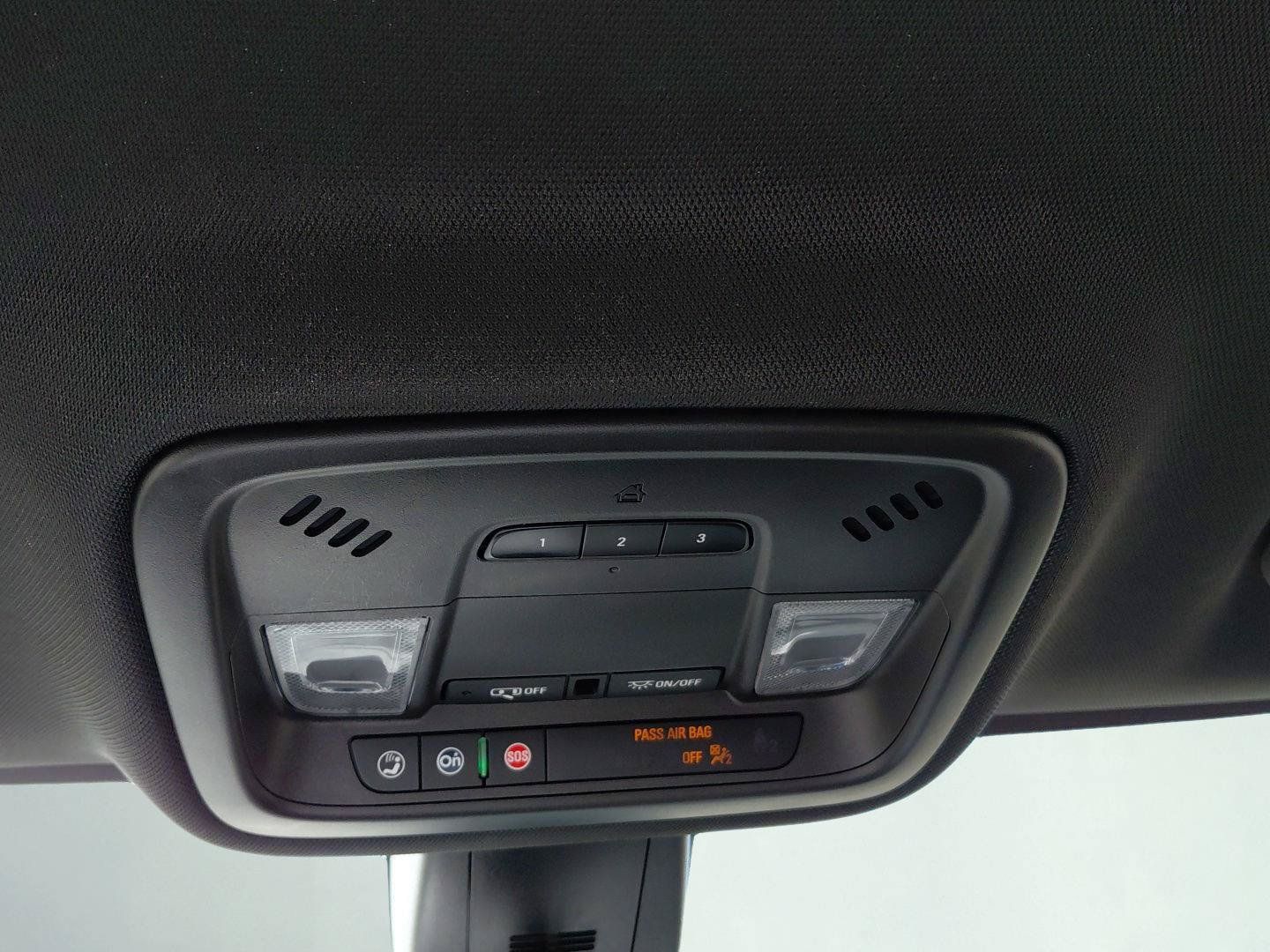 Used 2023 Chevrolet Traverse LT w/ Rear Camera Mirror Package AWD/4WD image 37