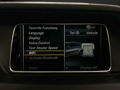 Used 2016 Mercedes-Benz E 350 4MATIC Wagon image 29