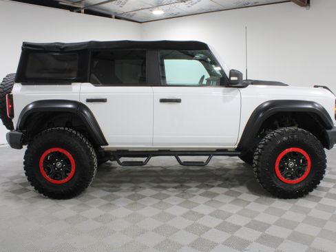 Used 2022 Ford Bronco Wildtrak AWD/4WD image 26