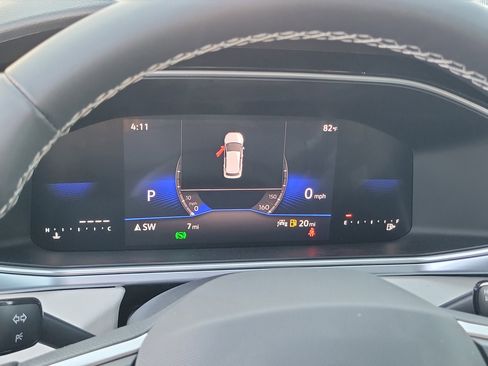 New 2026 Volkswagen Taos SE FWD image 28