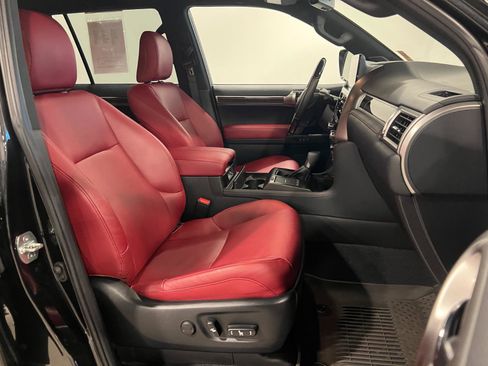 Used 2023 Lexus GX 460 Luxury w/ Sport Design Package image 40
