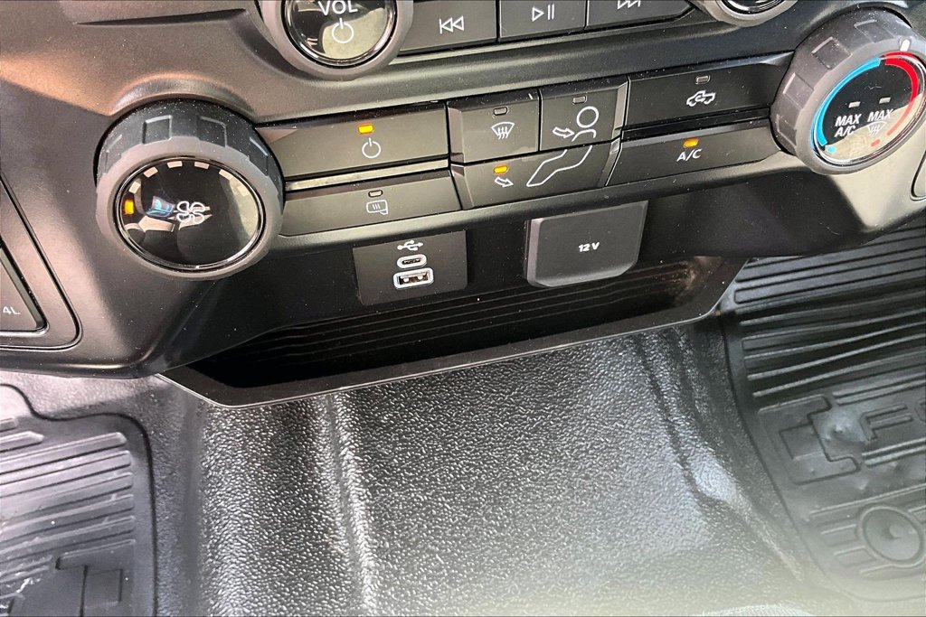 Used 2025 Ford F350 XLT AWD/4WD image 32