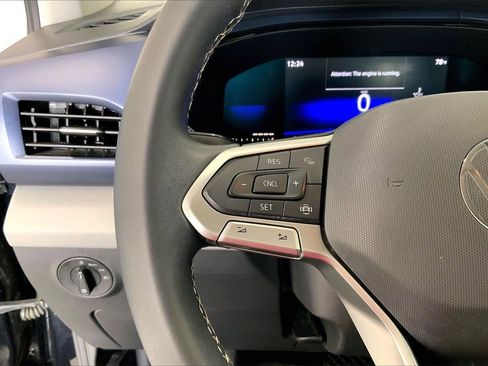 Used 2022 Volkswagen Taos SE image 21