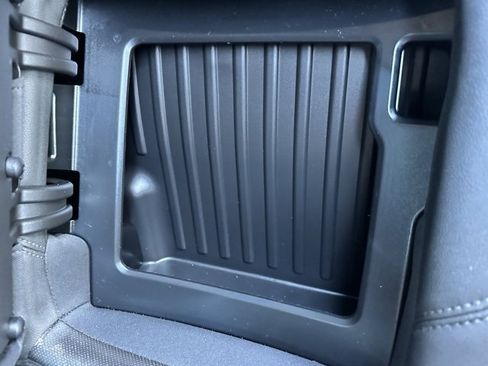 Used 2024 Chevrolet Silverado 2500 LTZ w/ LTZ Convenience Package image 24