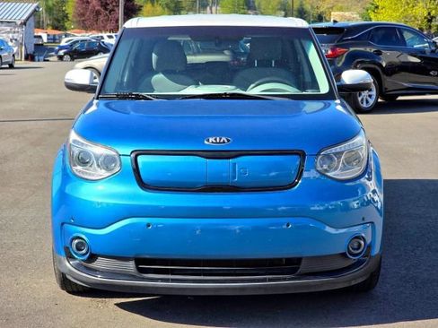 Used 2015 Kia Soul EV + FWD image 2