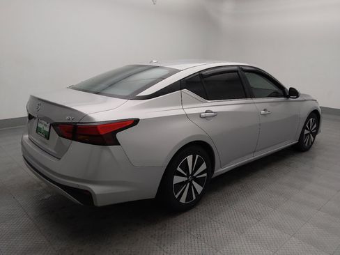 Used 2021 Nissan Altima 2.5 SV FWD image 9