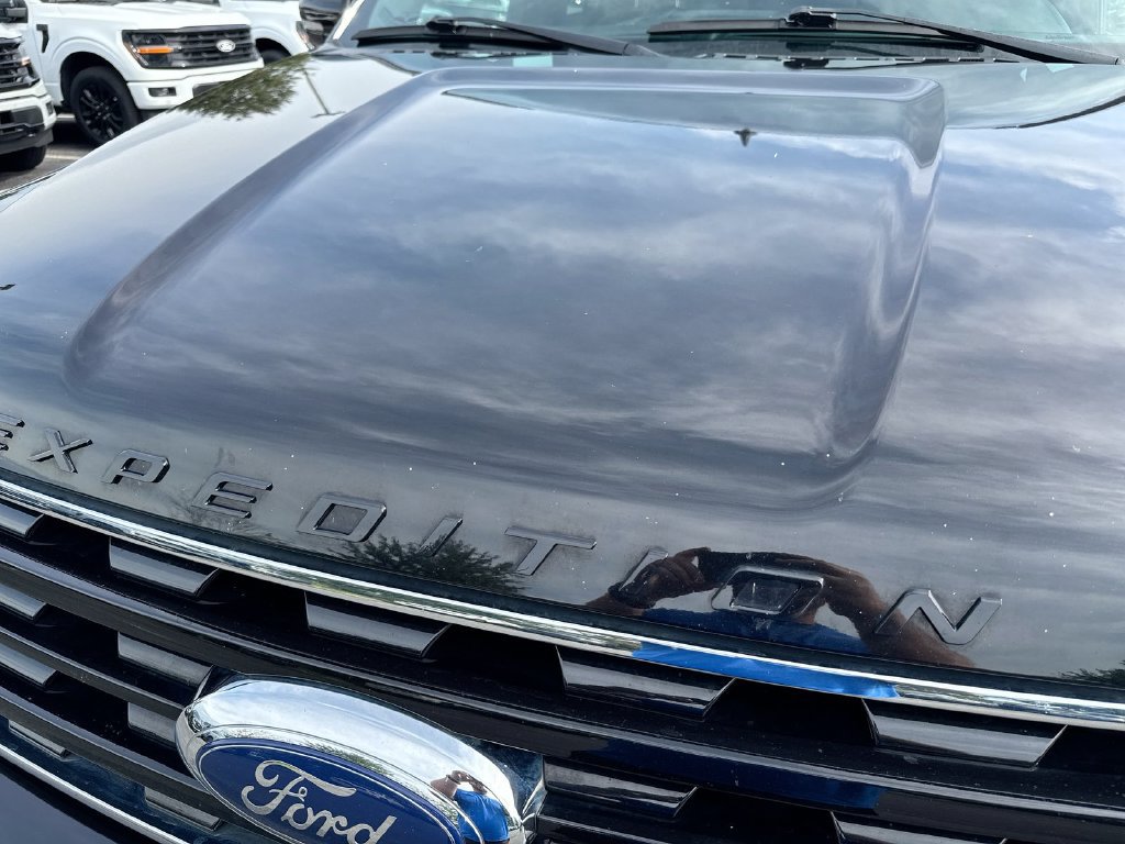 Used 2021 Ford Expedition Limited AWD/4WD image 31
