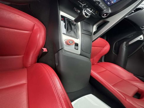 Used 2019 Chevrolet Corvette Stingray Convertible w/ Battery Protection Package RWD image 23