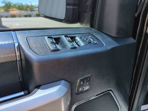 Used 2020 Ford F150 Lariat w/ Equipment Group 502A Luxury AWD/4WD image 11