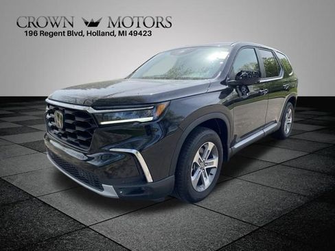 Used 2025 Honda Pilot EX-L image 7