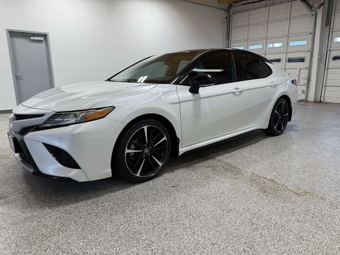 Used 2019 Toyota Camry XSE w/ Driver Assist Package image 8
