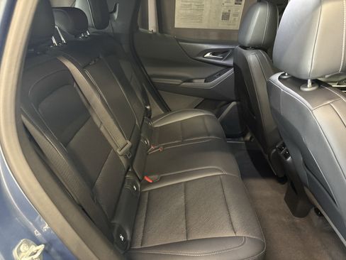 Used 2025 Chevrolet Equinox LT w/ Convenience Package II FWD image 34