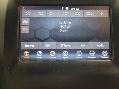 Used 2020 Jeep Cherokee Latitude FWD image 25