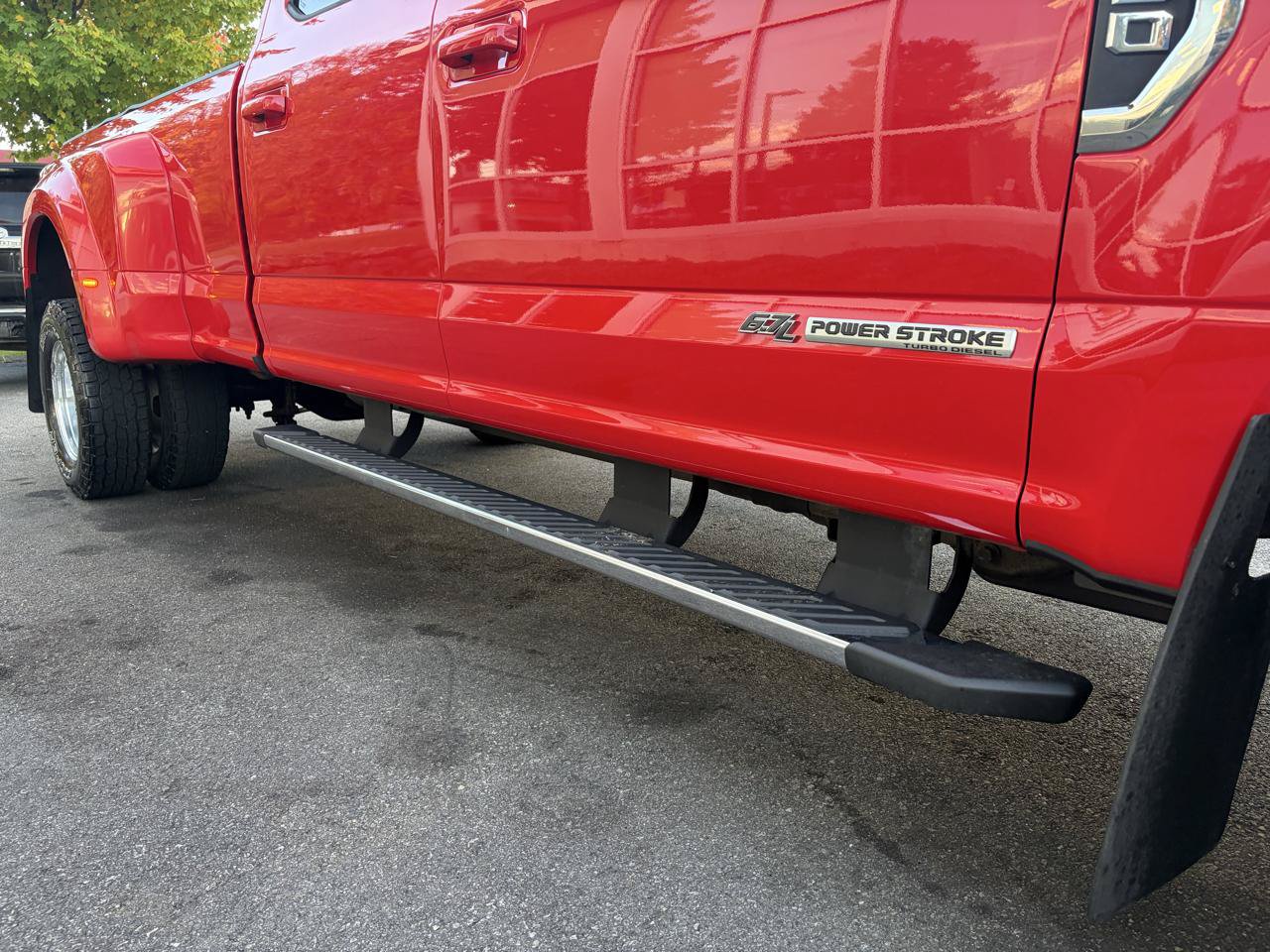 Used 2017 Ford F350 Lariat w/ Lariat Value Package AWD/4WD image 14