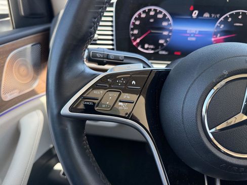 Certified 2025 Mercedes-Benz GLS 450 4MATIC image 10