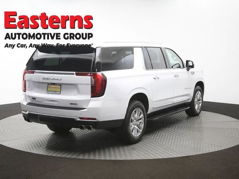 Used 2025 GMC Yukon XL Denali AWD/4WD image 43