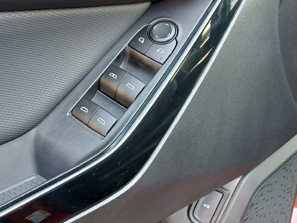 Used 2026 Chevrolet Equinox LT w/ Convenience Package II AWD/4WD image 8