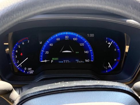 Used 2021 Toyota Corolla LE FWD image 11