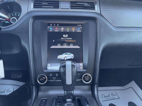 Used 2014 Ford Mustang Convertible image 23