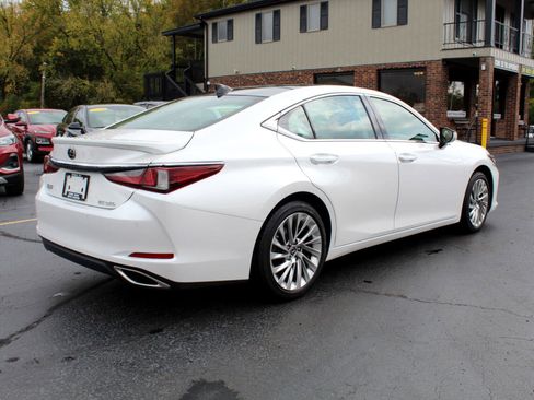 Used 2020 Lexus ES 350 w/ Luxury Package image 5