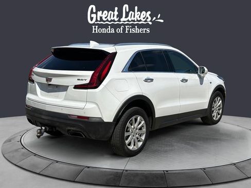 Used 2019 Cadillac XT4 Luxury w/ Cold Weather Package FWD image 5