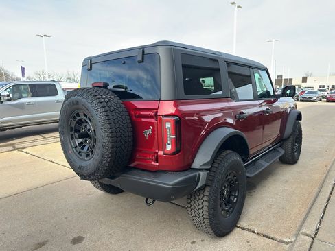 New 2026 Ford Bronco Badlands image 5