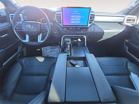 Used 2023 Toyota Tundra Platinum image 10