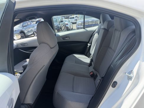 Used 2025 Toyota Corolla SE FWD image 23